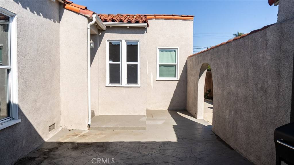 Los Angeles, CA 90043,3311 W 79th ST