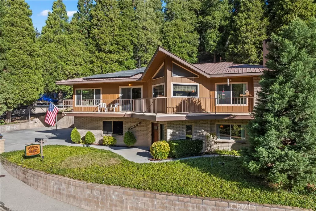 Crestline, CA 92325,22326 Glenwood DR
