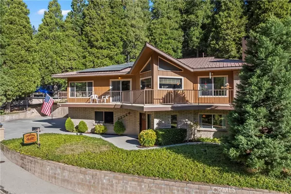 22326 Glenwood DR, Crestline, CA 92325