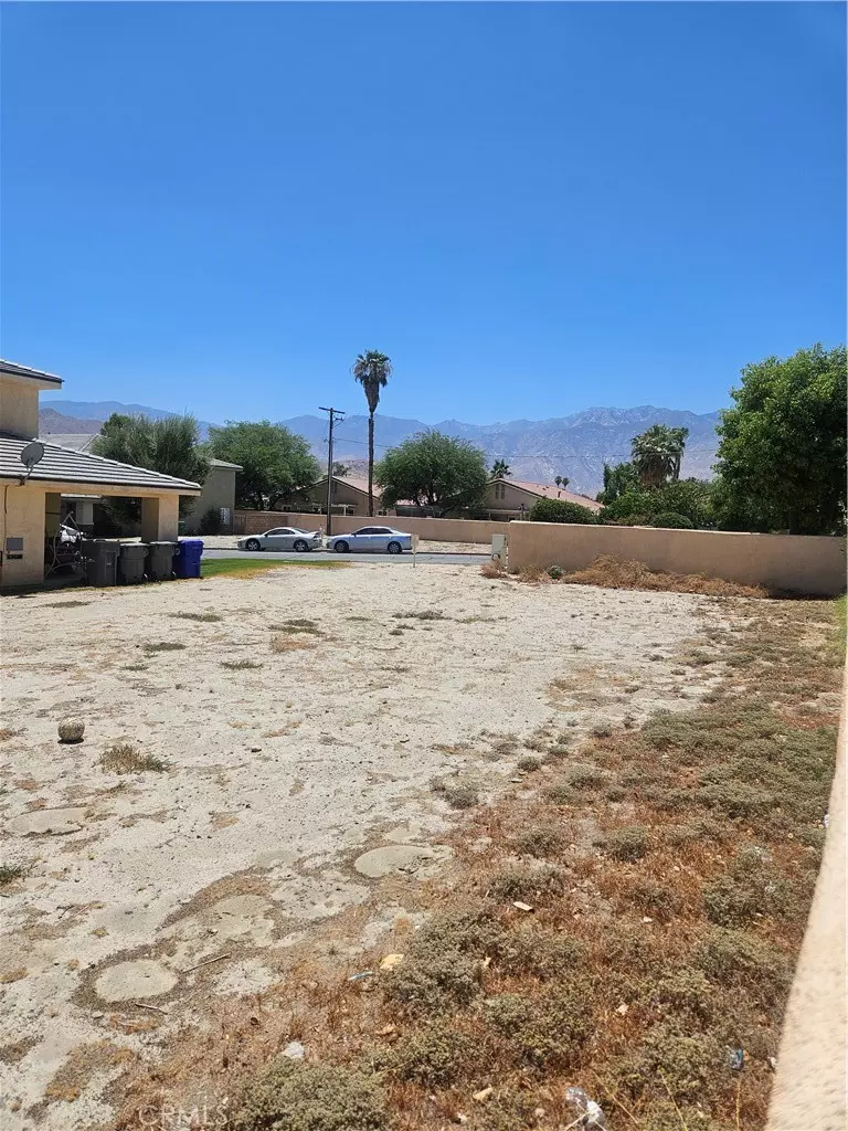 Cathedral City, CA 92234,33014 Campus LN