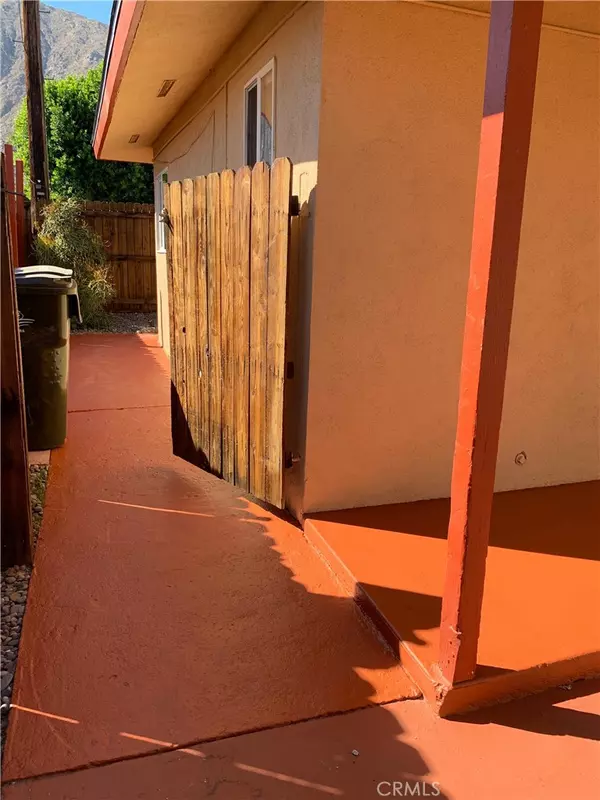 Palm Springs, CA 92264,585 Calle Abronia S #b