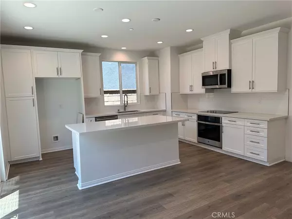 San Bernardino, CA 92346,3537 Orchid DR