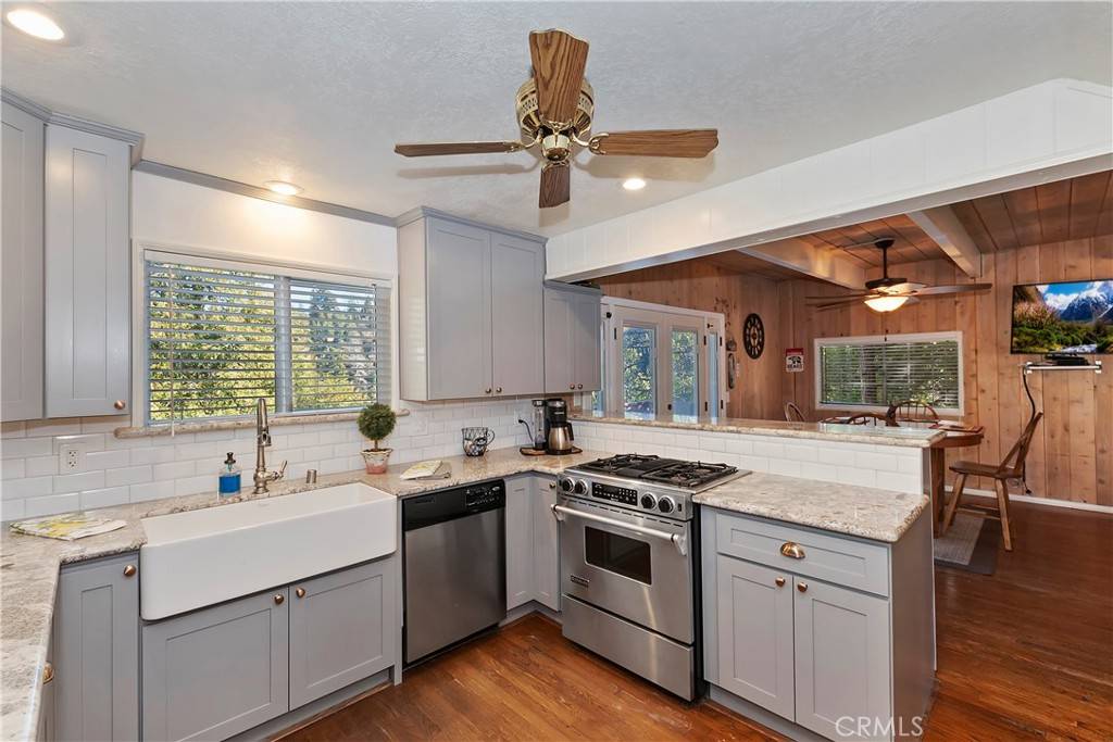 Lake Arrowhead, CA 92352,28621 Shenandoah DR