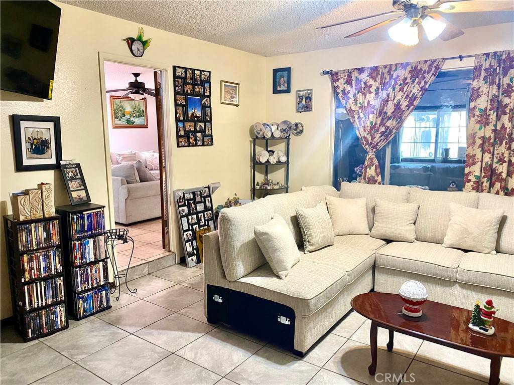 Fontana, CA 92335,17626 Orange CT