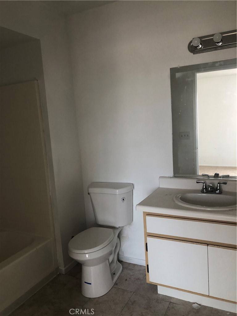 Needles, CA 92363,1970 Clary DR #223