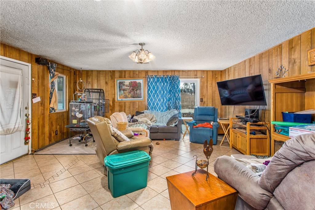 Yucaipa, CA 92399,33083 Avenue D