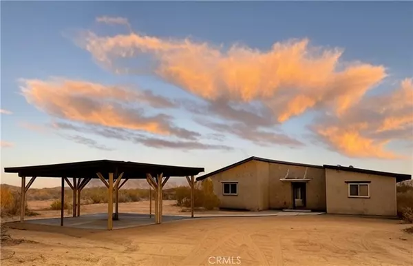 Joshua Tree, CA 92252,60785 La Brisa DR