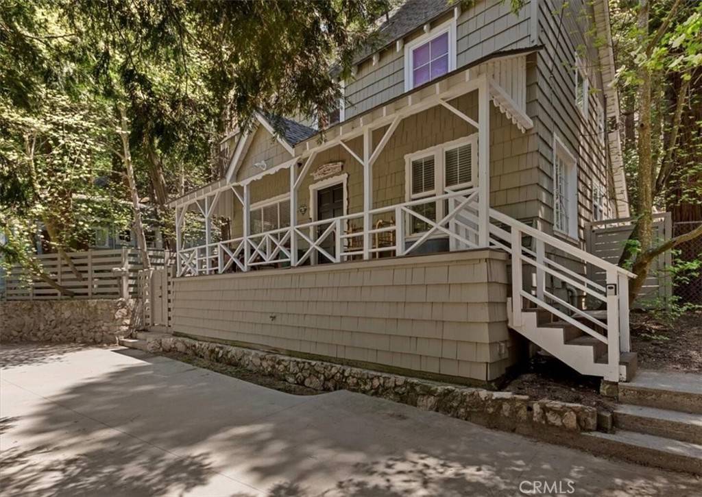 Lake Arrowhead, CA 92352,855 Lake DR