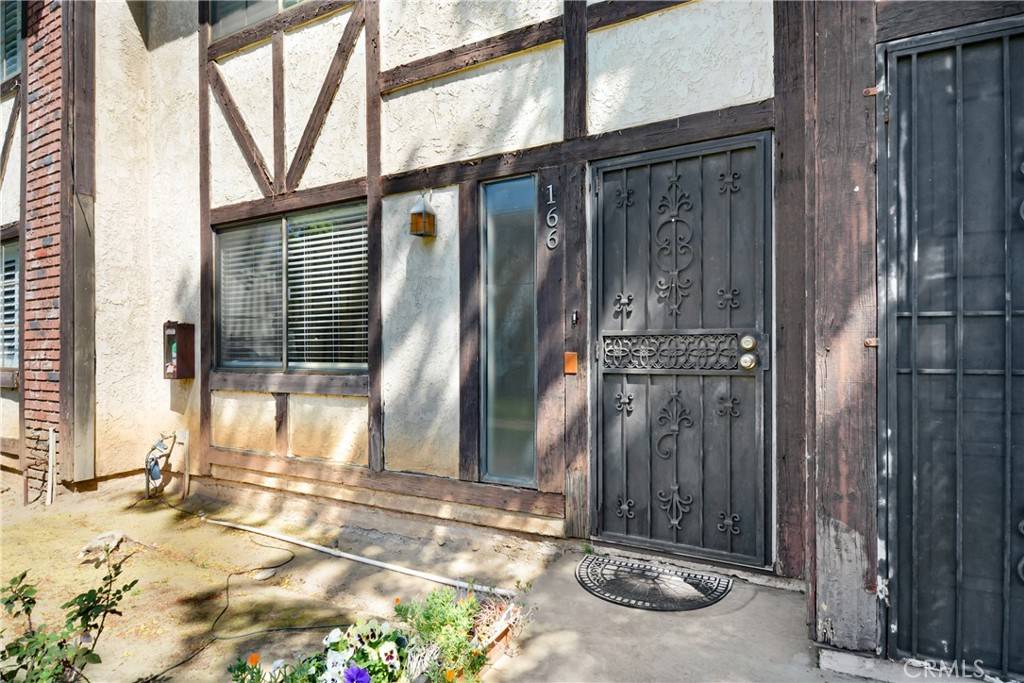 Rialto, CA 92376,166 E Merrill AVE