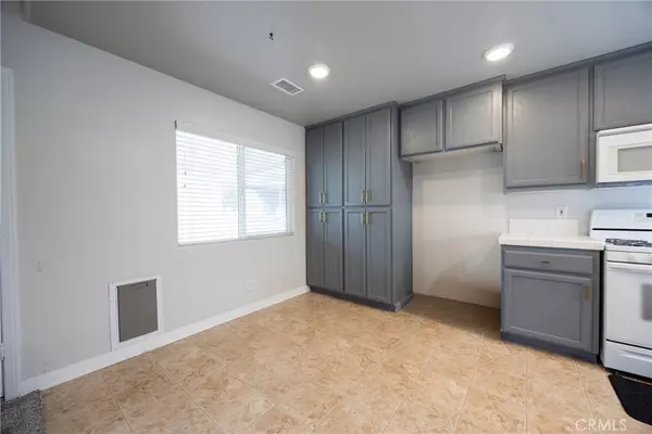 Yucaipa, CA 92399,12207 Custer ST