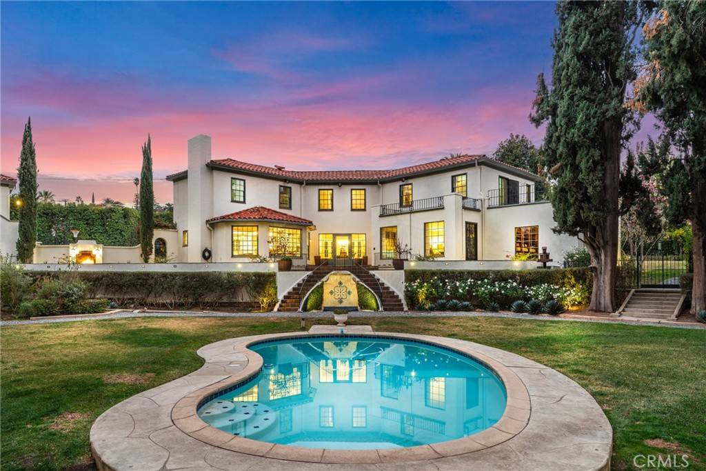 1205 W Highland AVE, Redlands, CA 92373