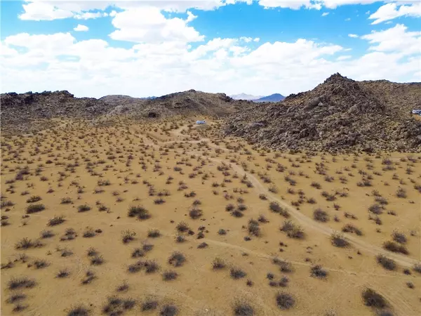 Apple Valley, CA 92307,15 Laguna Seca