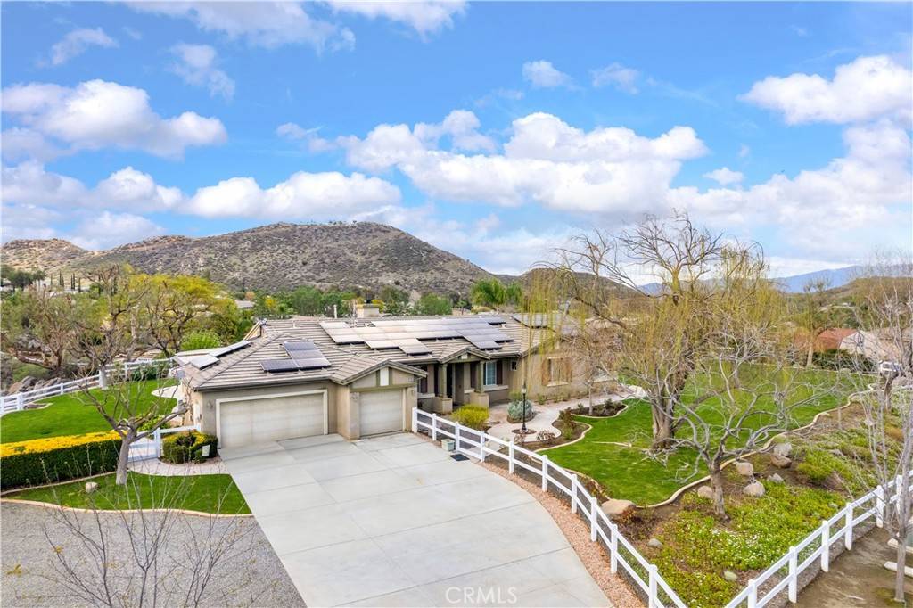 23638 Rose Quartz Drive, Perris, CA 92570