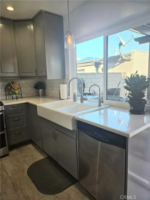 Stanton, CA 90680,12403 Westcliff DR