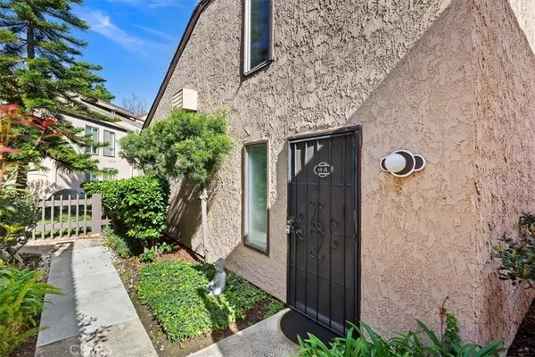 7890 E Spring ST #14A, Long Beach, CA 90815