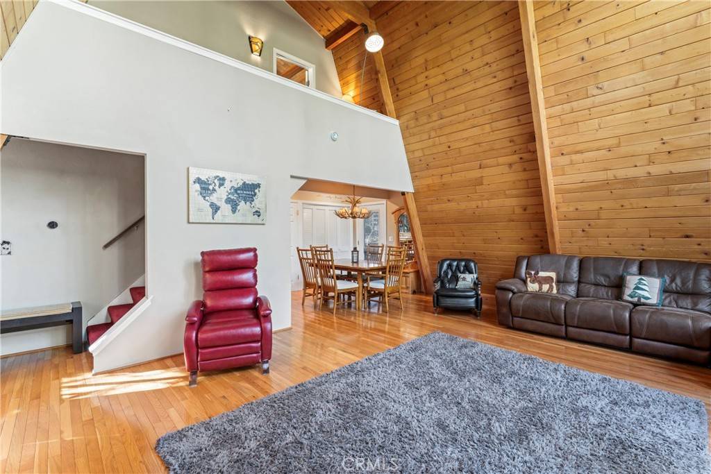 Lake Arrowhead, CA 92352,1289 Aleutian DR