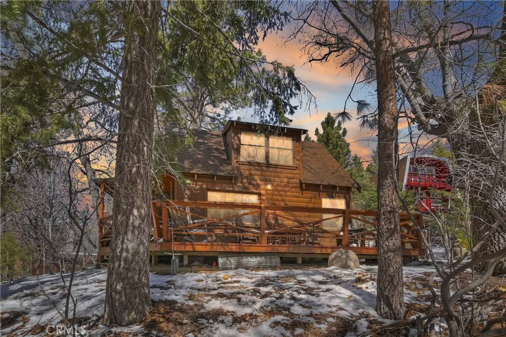 982 Villa Grove AVE, Big Bear City, CA 92314