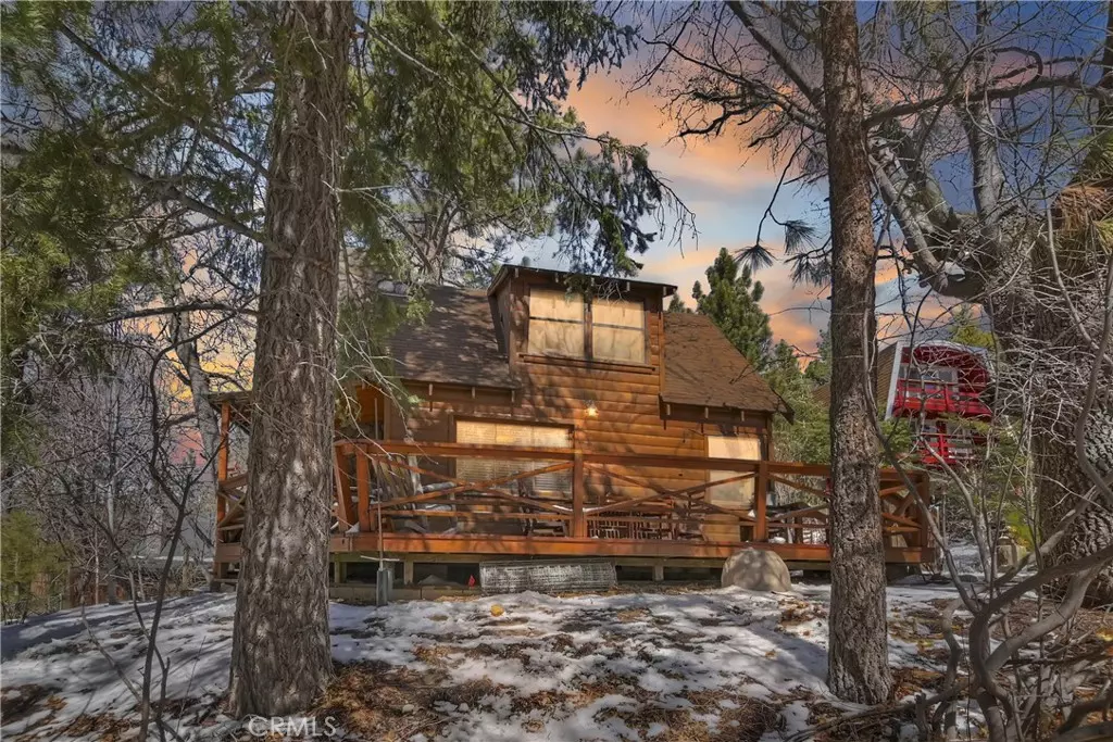 Big Bear City, CA 92314,982 Villa Grove AVE