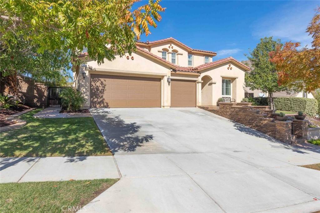 Corona, CA 92883,25499 Foxglove LN