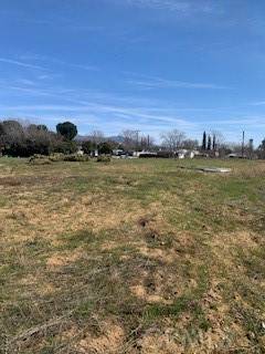 Banning, CA 92220,5242 C ST