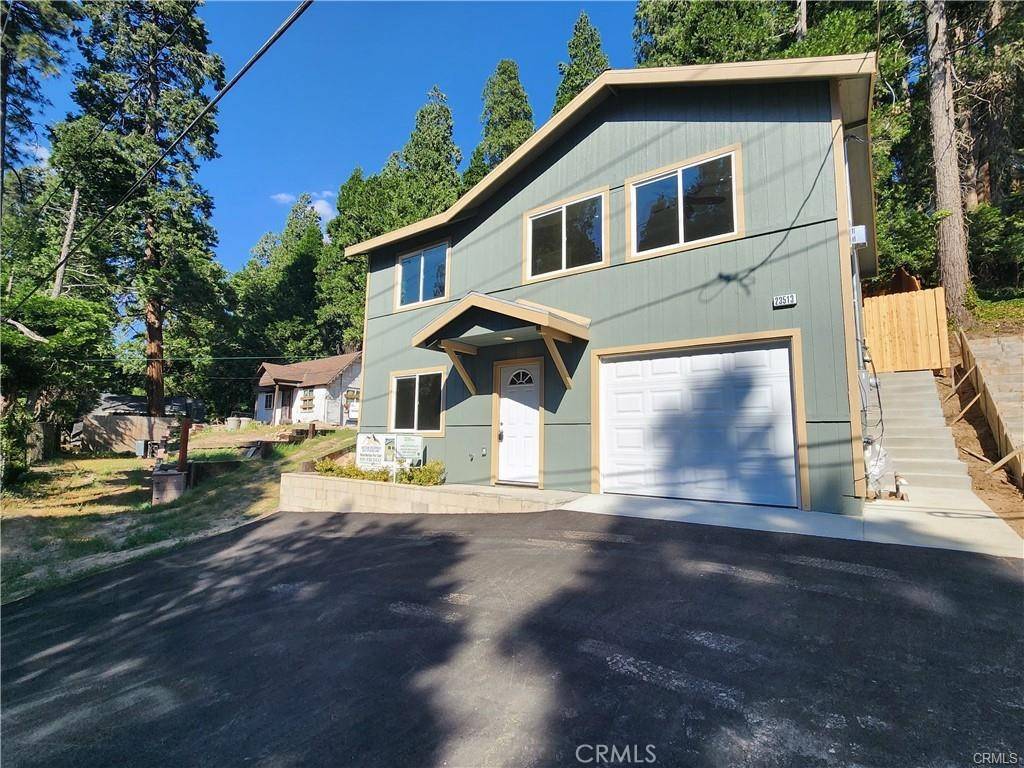 Crestline, CA 92325,23511 Lake DR