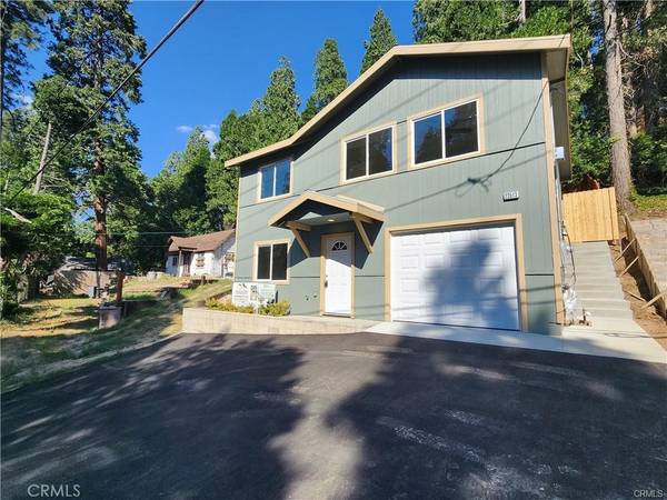Crestline, CA 92325,23511 Lake DR