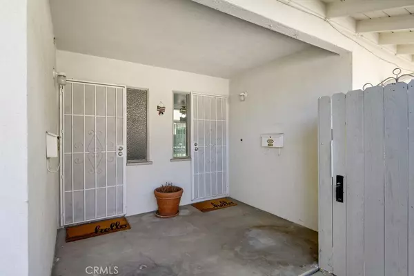 Riverside, CA 92503,9331 Saffron CT