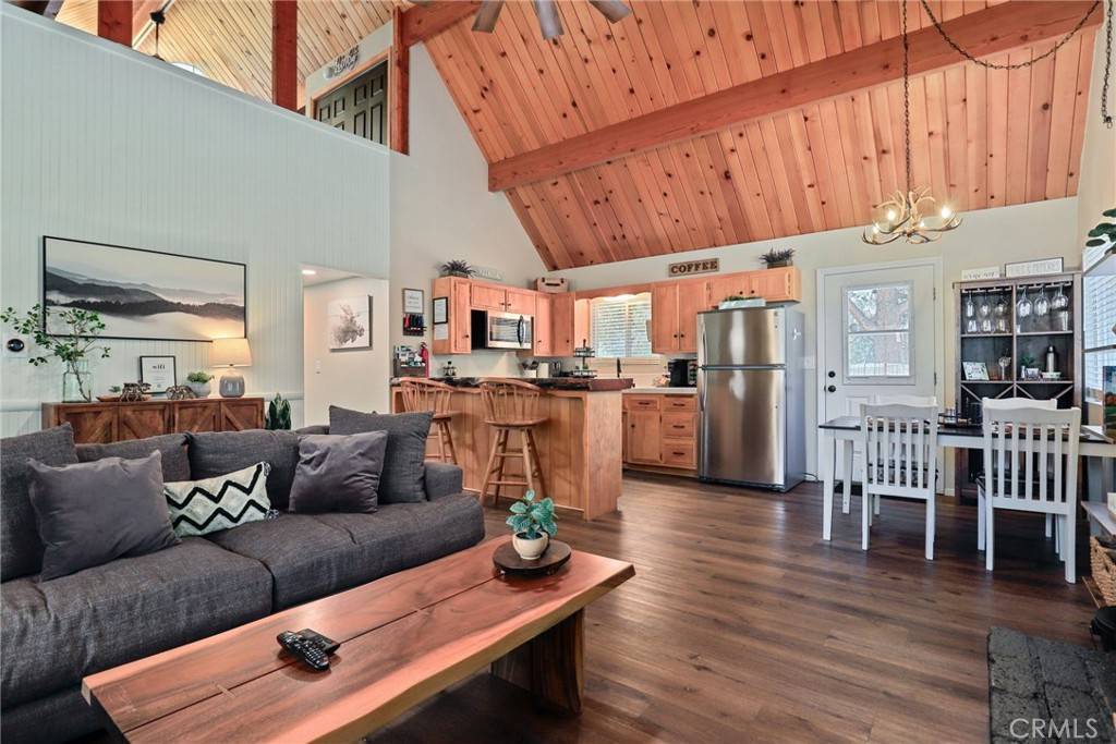 Big Bear City, CA 92314,642 Villa Grove AVE