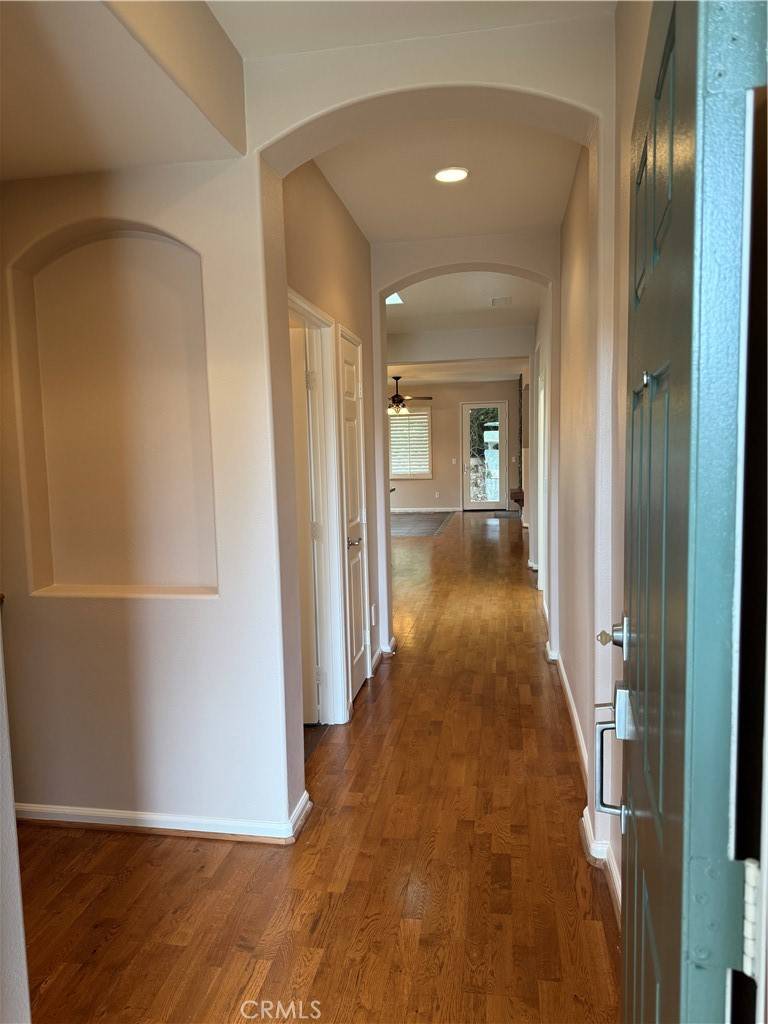 Corona, CA 92883,8853 Hollyhock CT