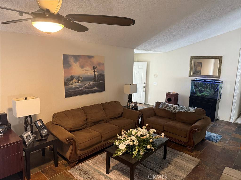 San Bernardino, CA 92407,914 W 59th ST
