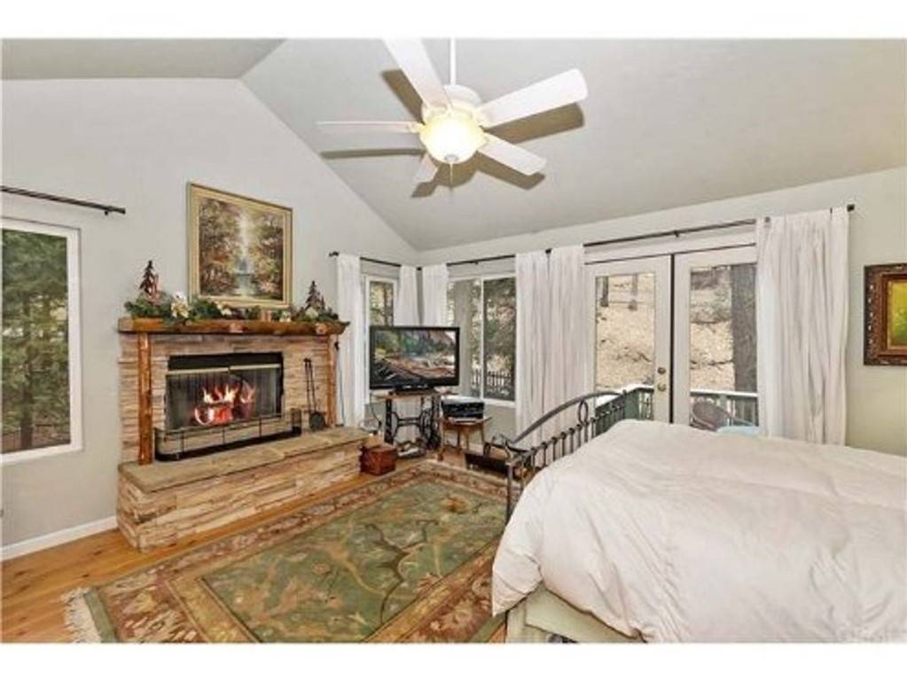 Cedar Glen, CA 92321,29591 Hook Creek RD
