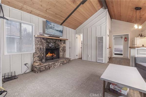 Sugarloaf, CA 92386,785 Vista AVE