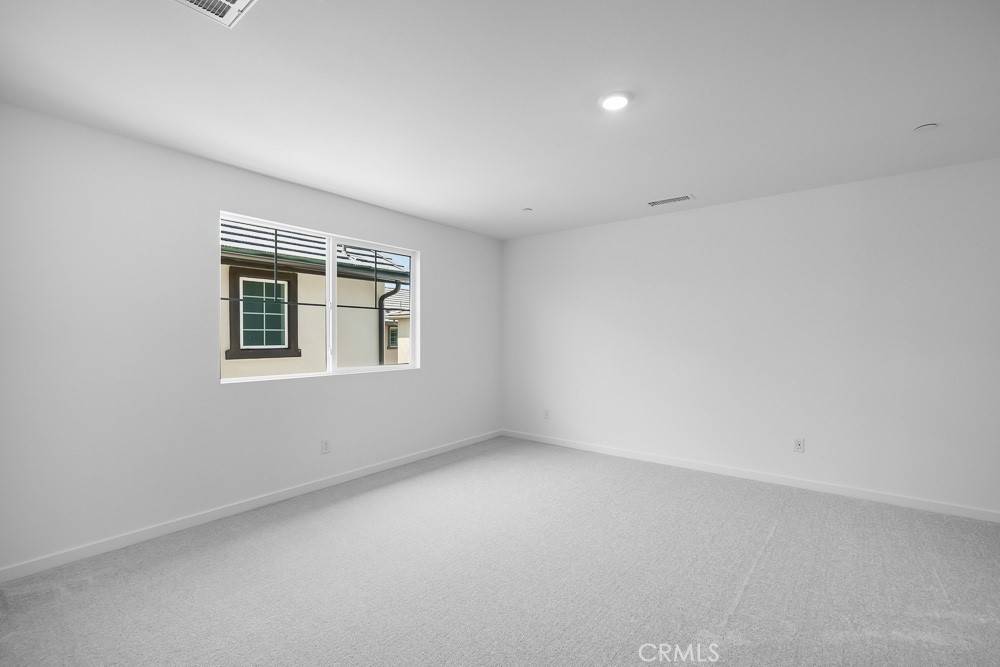 Winchester, CA 92596,32744 Crystal Cove CT