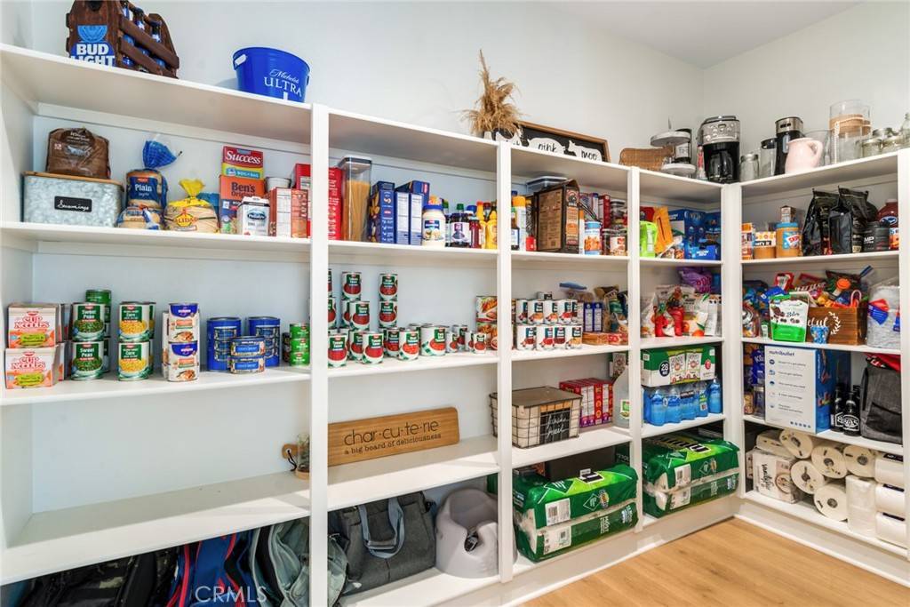 Jurupa Valley, CA 92509,6288 Barb WAY