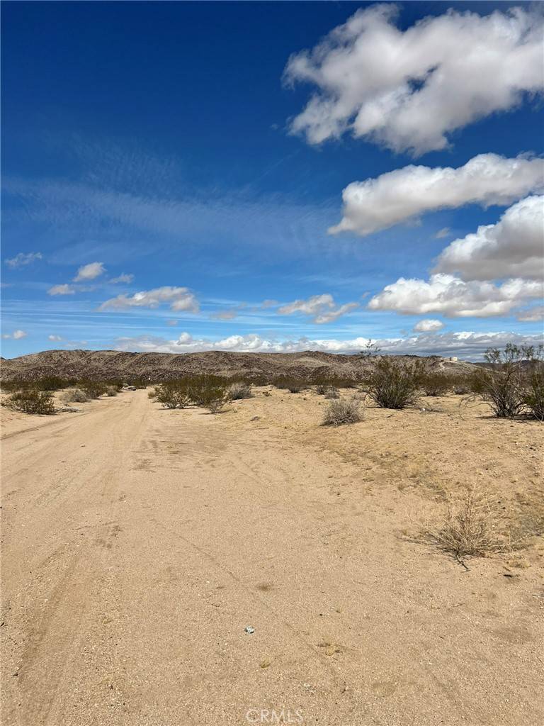 Joshua Tree, CA 92252,0 Delaware AVE
