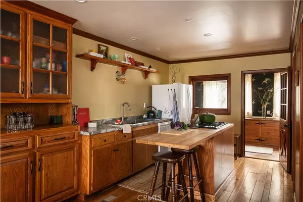 Cedar Glen, CA 92321,29196 Lake Brook AVE