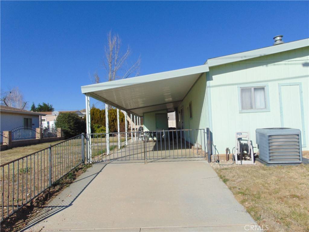 Calimesa, CA 92320,9699 Crestknoll DR