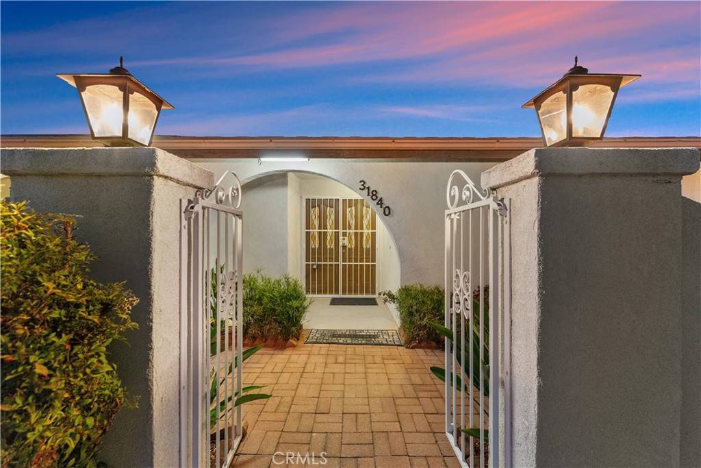 Redlands, CA 92373,31840 Florida ST