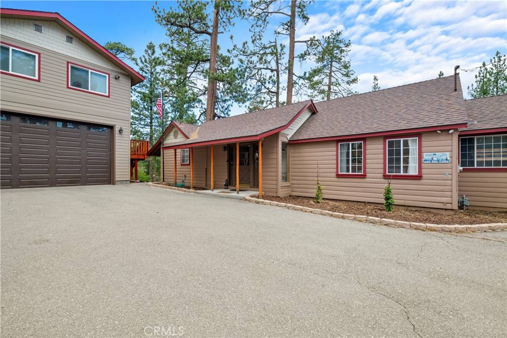 Big Bear Lake, CA 92315,39995 Hill Crest DR