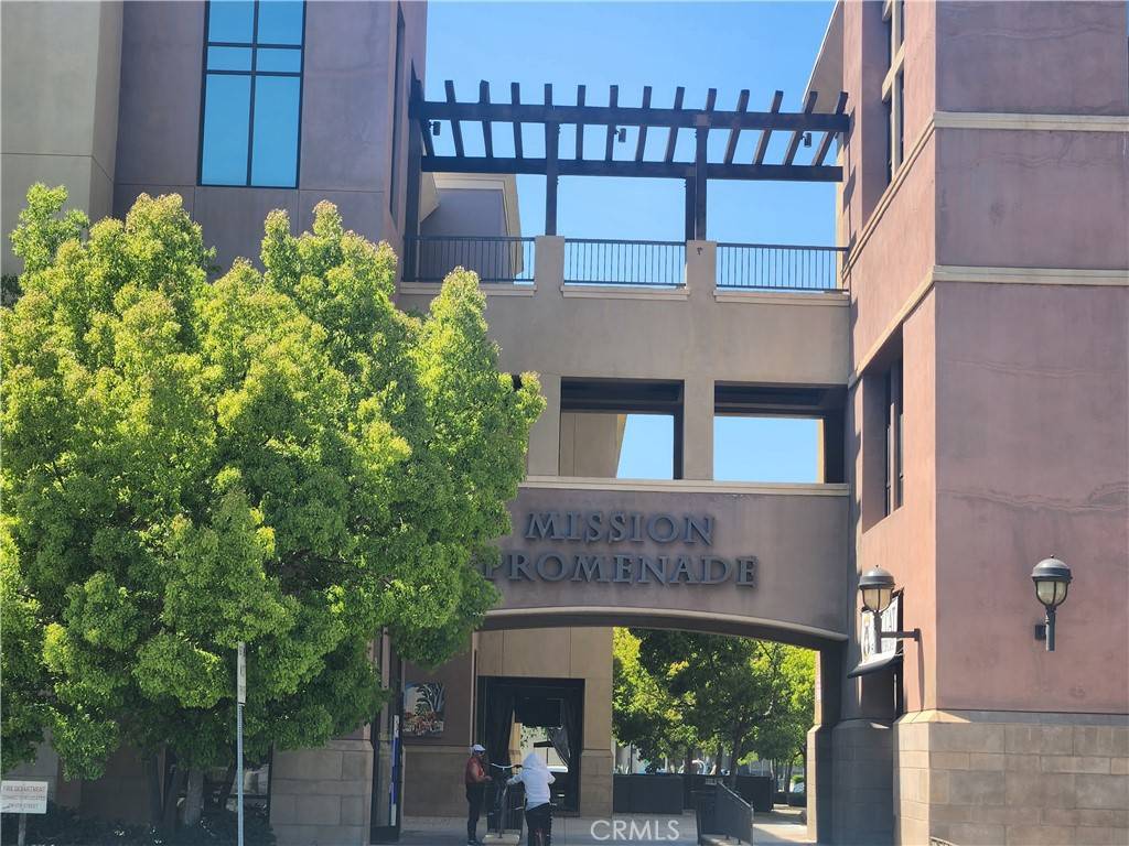 Pomona, CA 91766,101 W Mission BLVD #306
