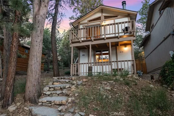 212 Vista LN, Sugarloaf, CA 92386