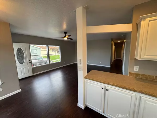 Anaheim, CA 92807,5815 E La Palma AVE #221