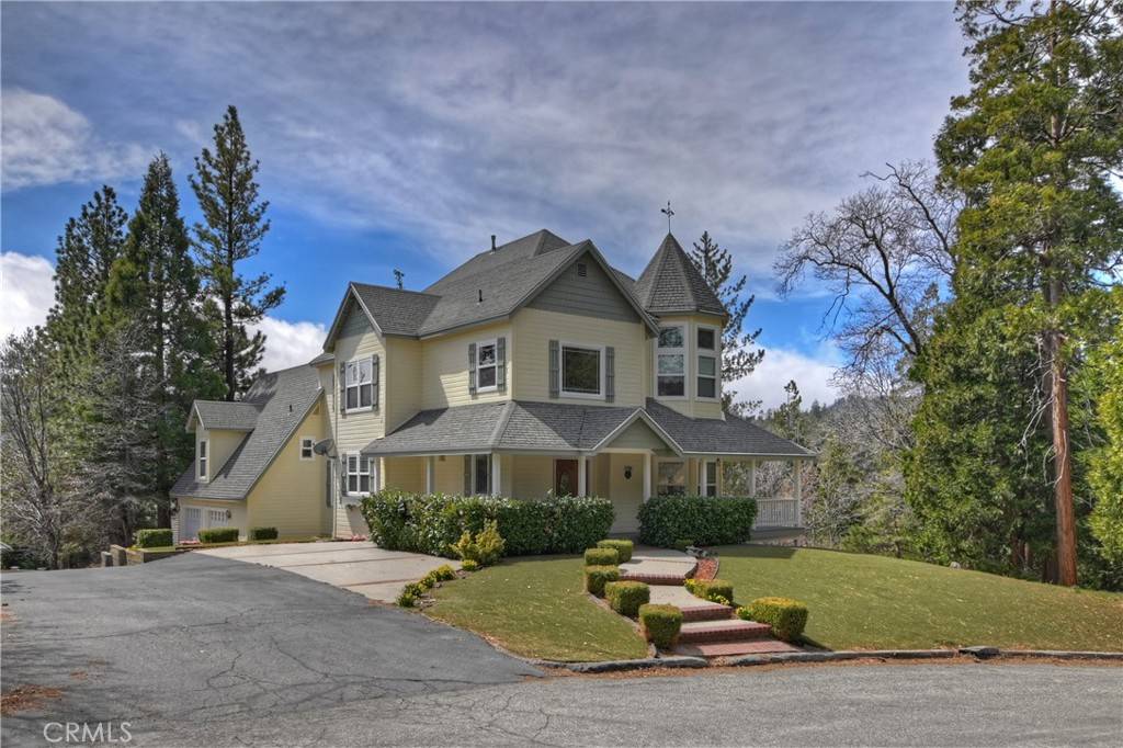 Lake Arrowhead, CA 92352,27601 Cedarwood DR