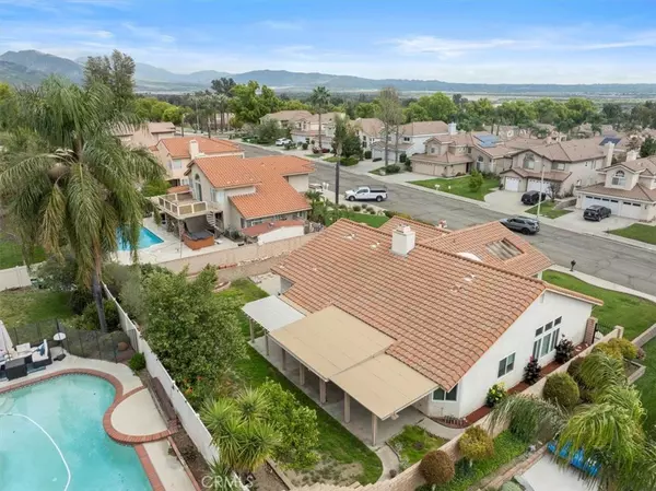 Highland, CA 92346,28834 Glenheather DR
