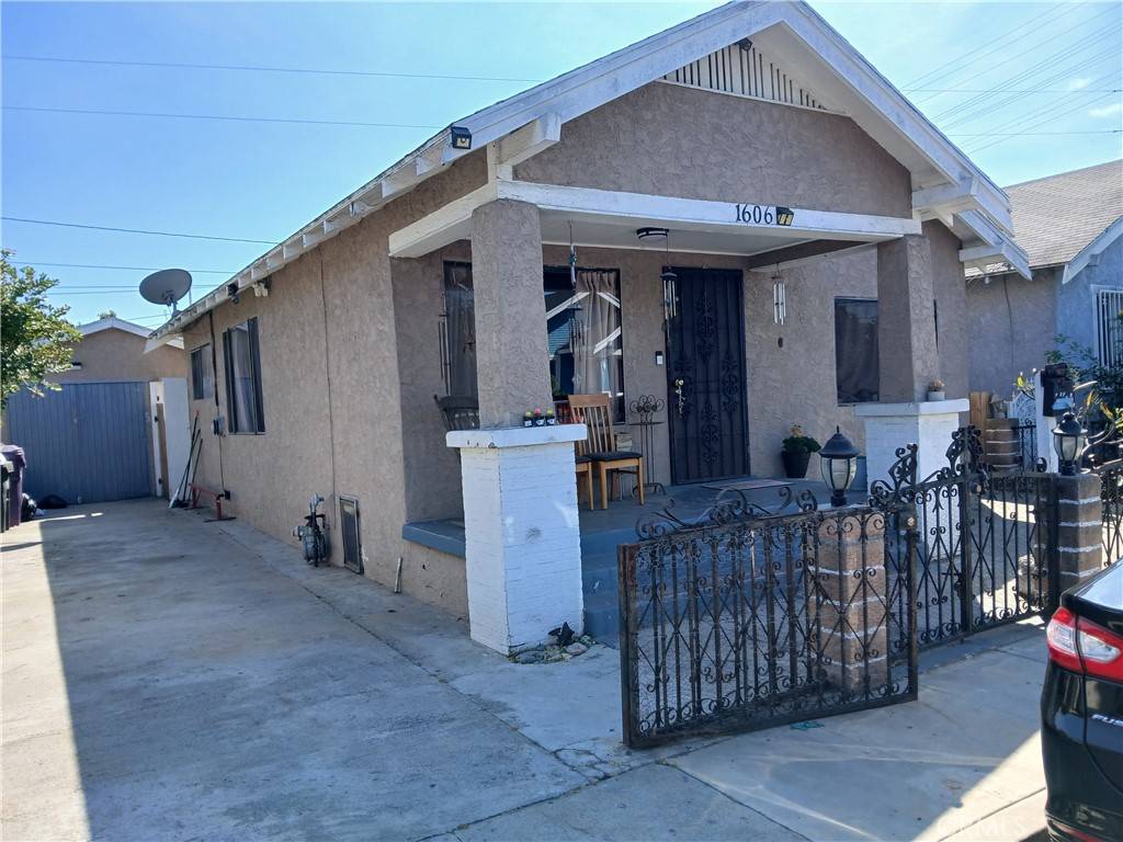 Long Beach, CA 90813,1606 E Bailey WAY