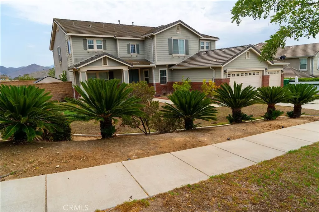 Corona, CA 92879,2420 LENAI CIR