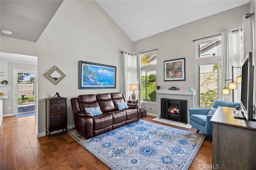 Corona, CA 92882,3541 Doe Spring RD