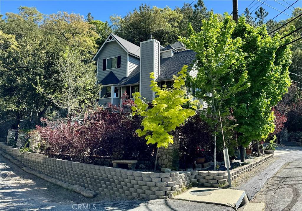 Lake Arrowhead, CA 92352,27596 N Bay RD