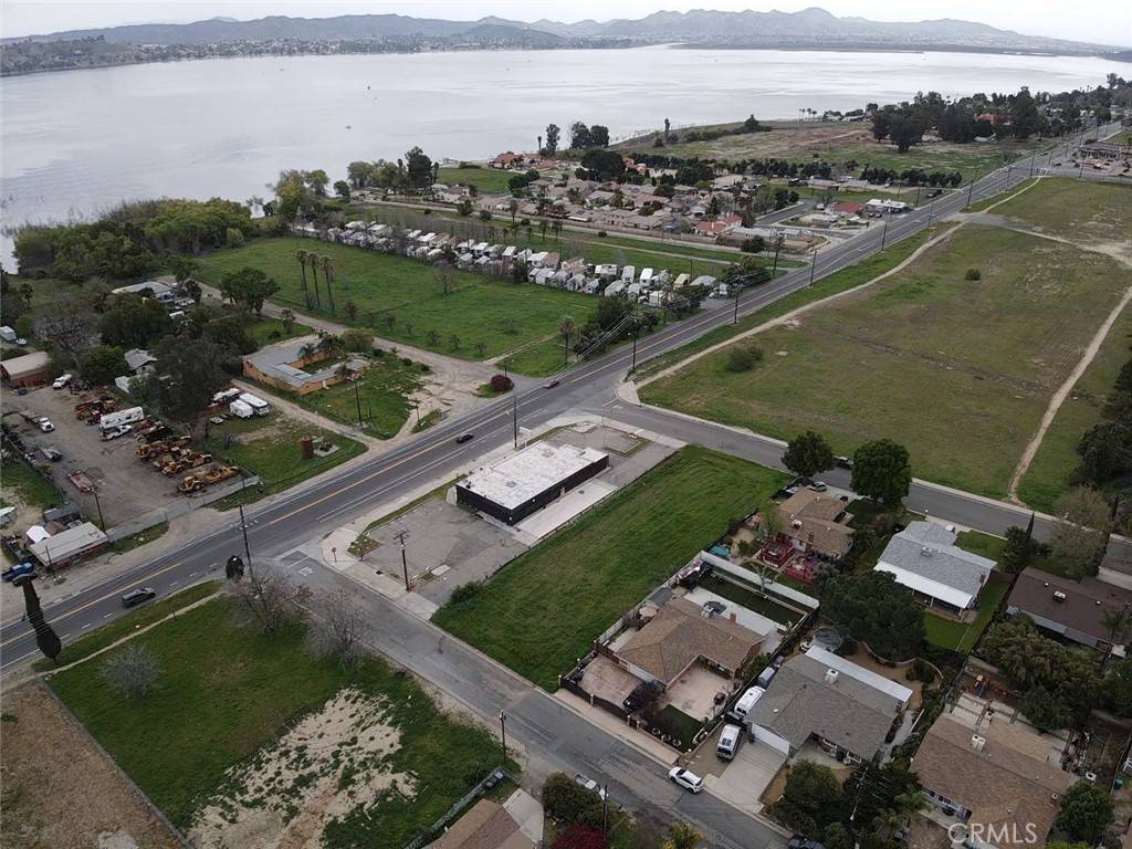 Lake Elsinore, CA 92530,33027 Macy ST