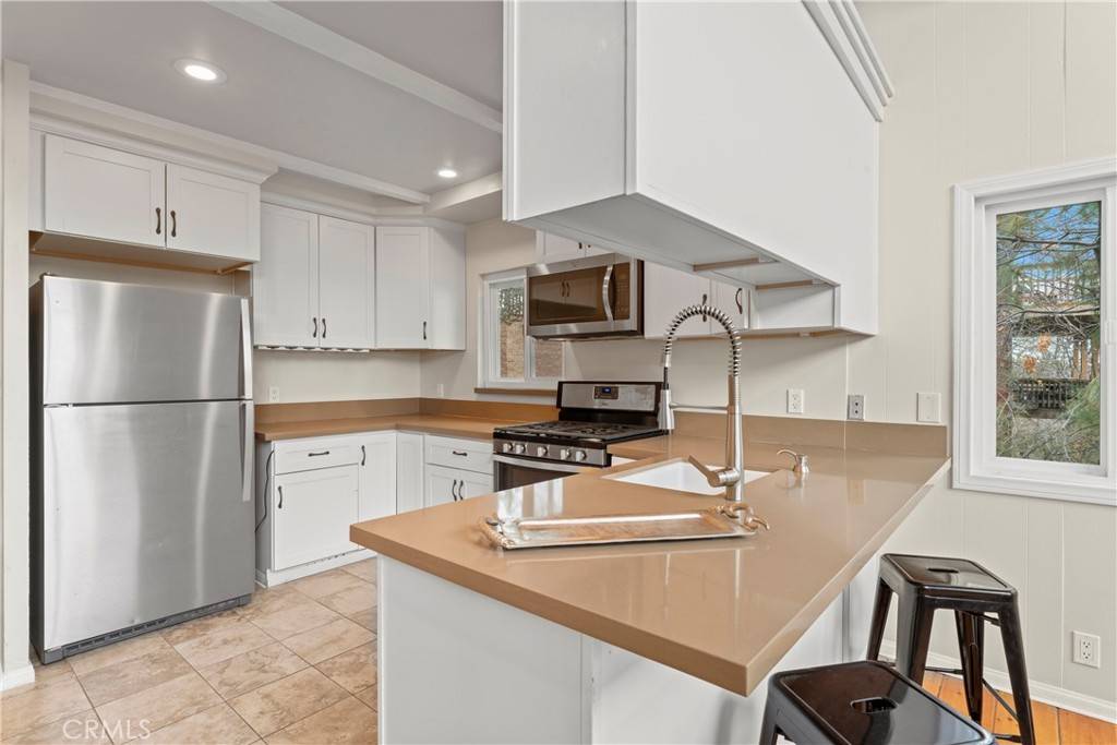 Lake Arrowhead, CA 92352,28842 Banff DR